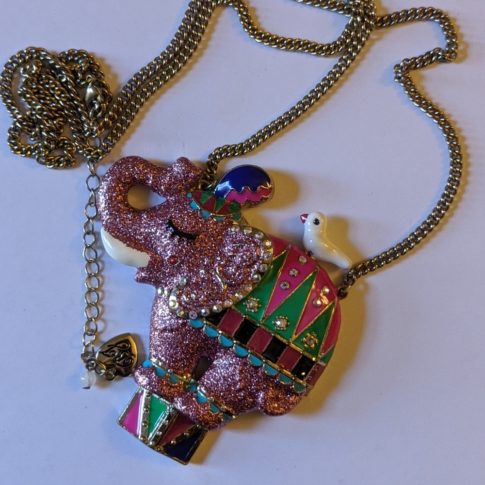 NWOT Betsey Johnson HTF Circus Elephant Necklace